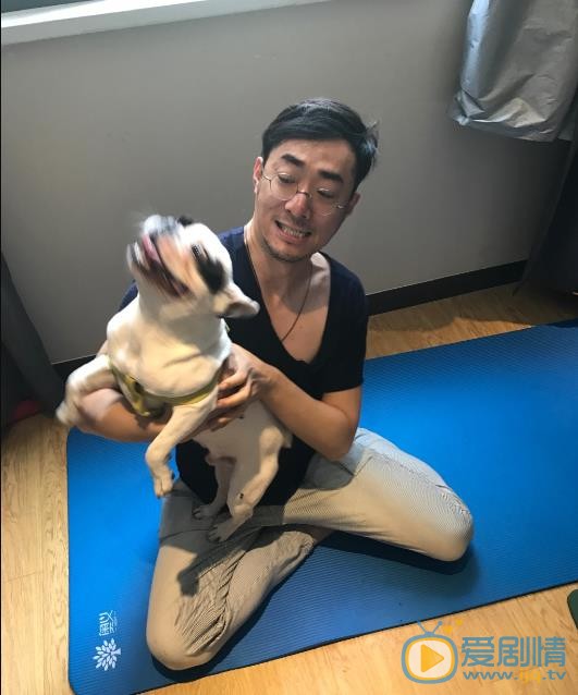 胡译仁生活照 胡译仁高清写真_胡译仁高清剧照