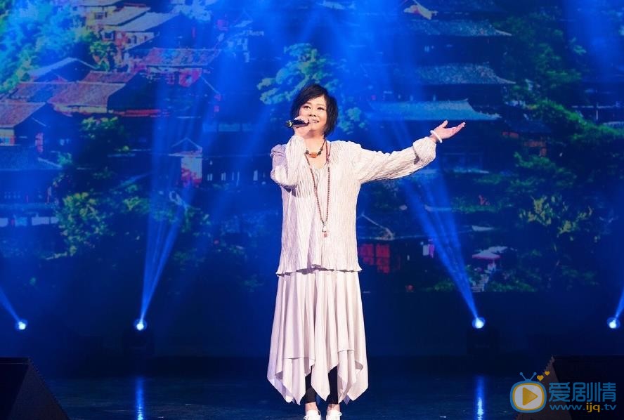 何静活动节目照 何静高清写真_何静高清剧照