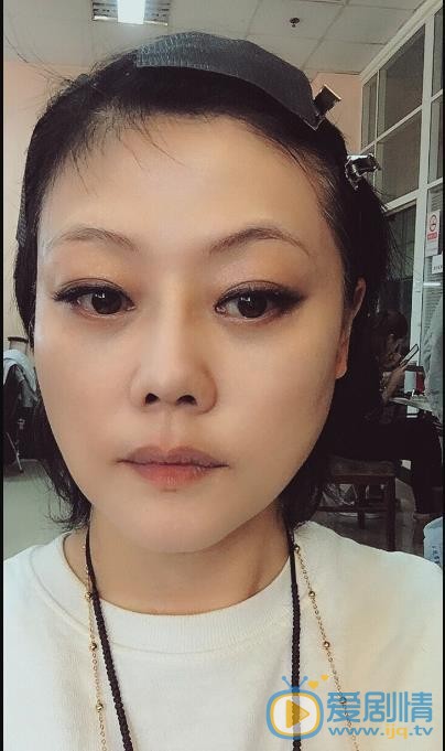 何静生活照 何静高清写真_何静高清剧照