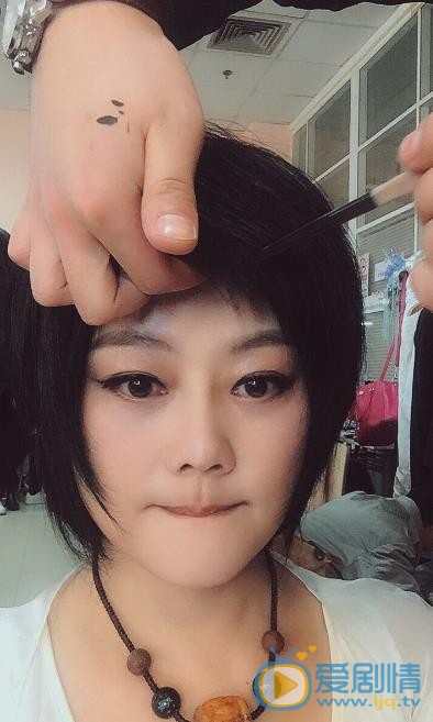 何静生活照 何静高清写真_何静高清剧照