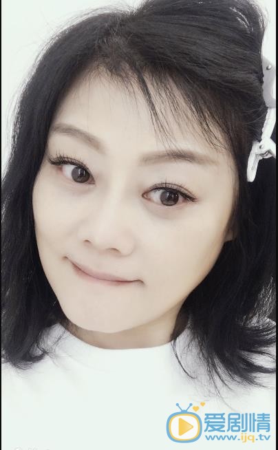 何静生活照 何静高清写真_何静高清剧照