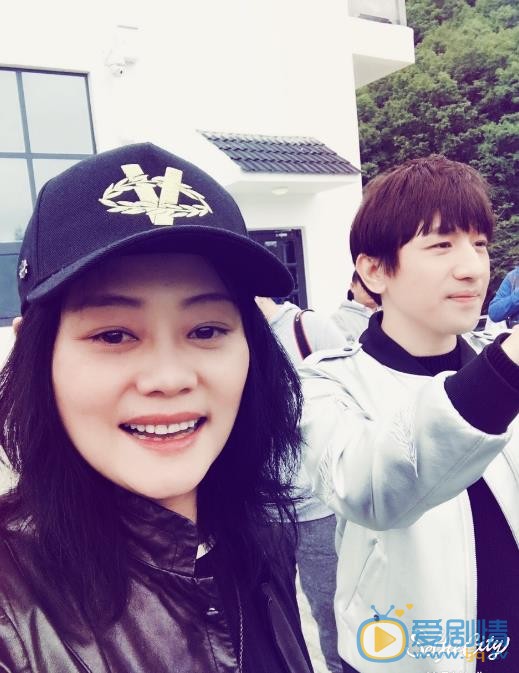 何静生活照 何静高清写真_何静高清剧照