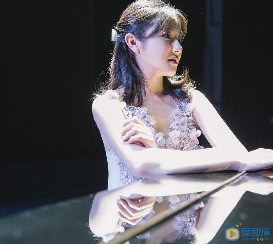 李兰迪《你好旧时光》剧照 李兰迪高清写真_李兰迪高清剧照