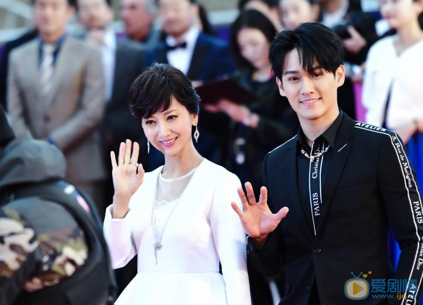 黄恺杰家人合照 黄恺杰高清写真_黄恺杰高清剧照