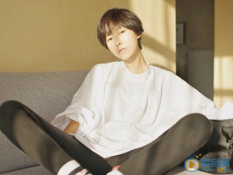 刘洛汐白色写真 刘洛汐高清写真_刘洛汐高清剧照