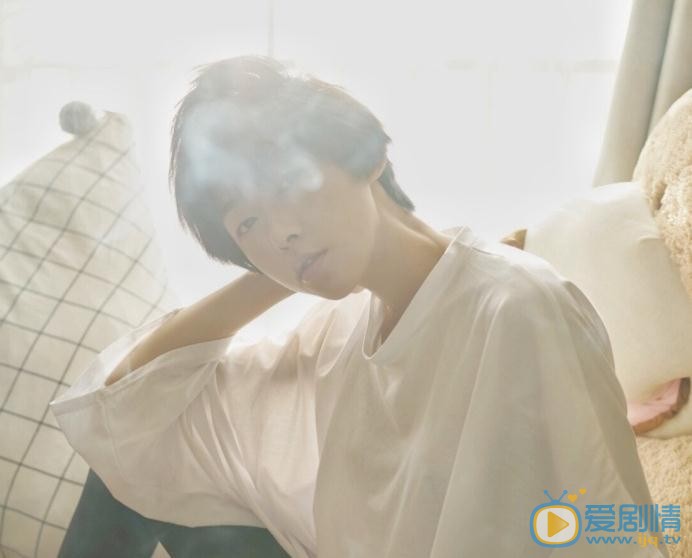 刘洛汐白色写真 刘洛汐高清写真_刘洛汐高清剧照