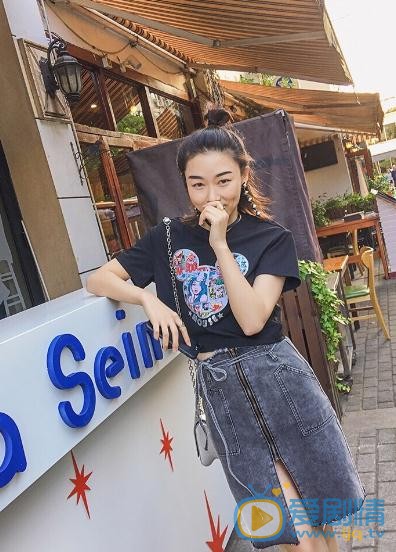 刘洛汐街拍写真 刘洛汐高清写真_刘洛汐高清剧照