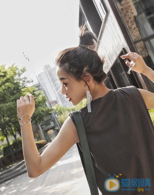 刘洛汐街拍写真 刘洛汐高清写真_刘洛汐高清剧照