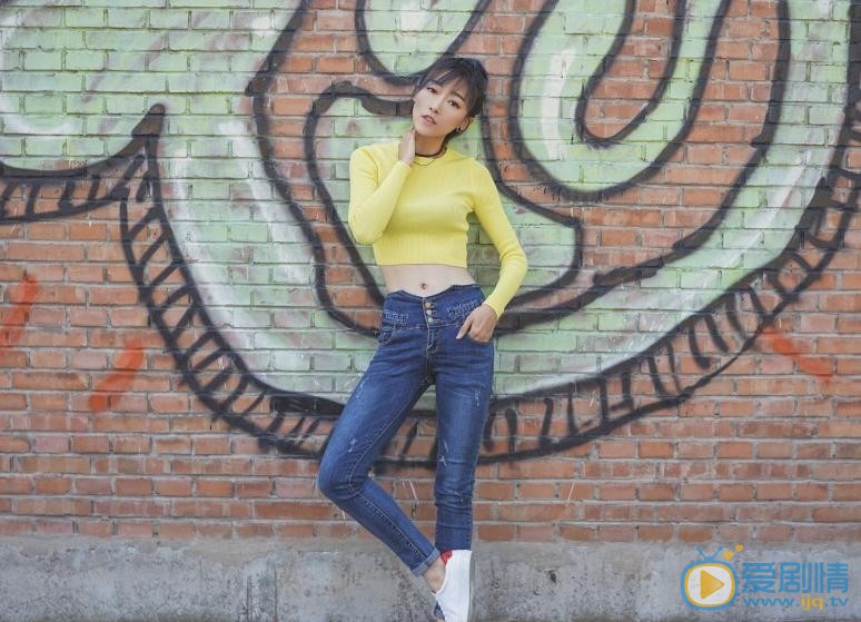 刘洛汐街拍写真 刘洛汐高清写真_刘洛汐高清剧照