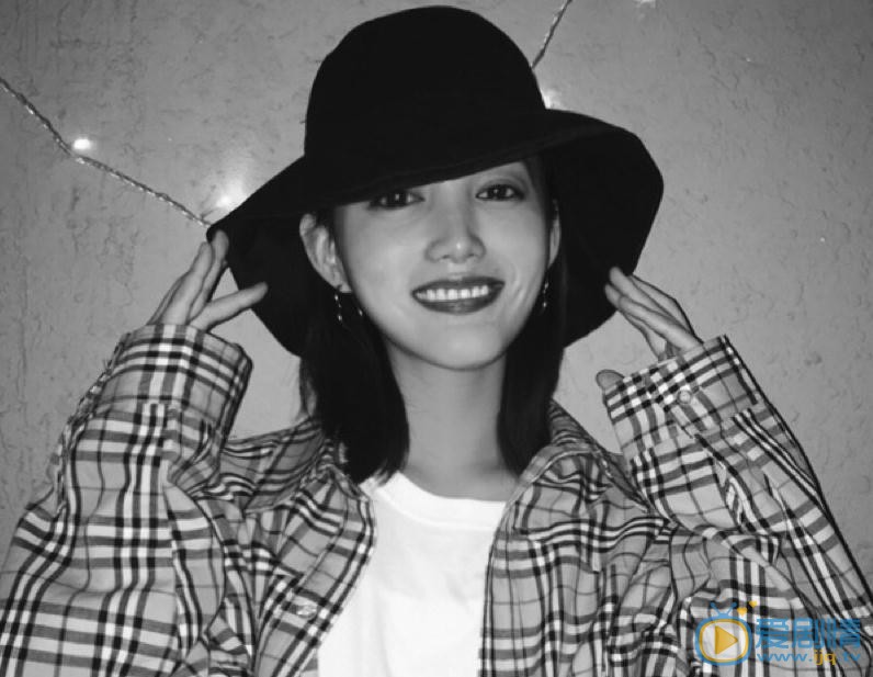 洪佳宁黑白写真 洪佳宁高清写真_洪佳宁高清剧照