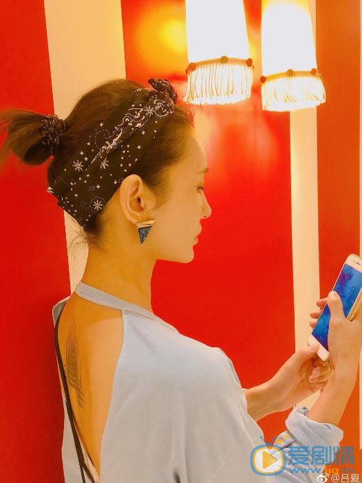 吕夏葳时尚街拍 吕夏葳高清写真_吕夏葳高清剧照