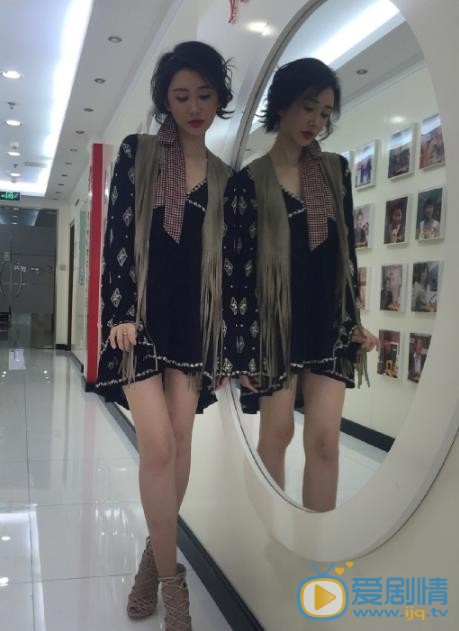 吕夏葳时尚街拍 吕夏葳高清写真_吕夏葳高清剧照
