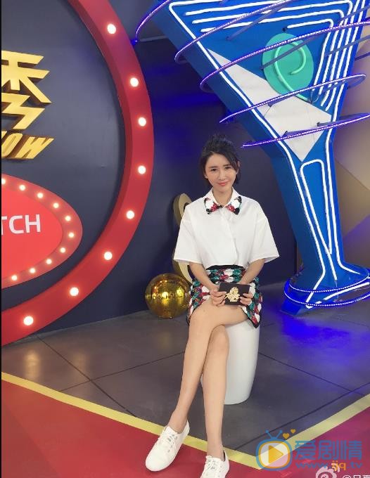 吕夏葳活动照 吕夏葳高清写真_吕夏葳高清剧照