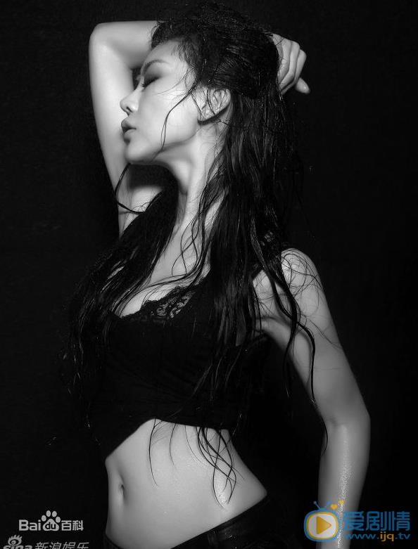 巩新亮性感比基尼 巩新亮高清写真_巩新亮高清剧照