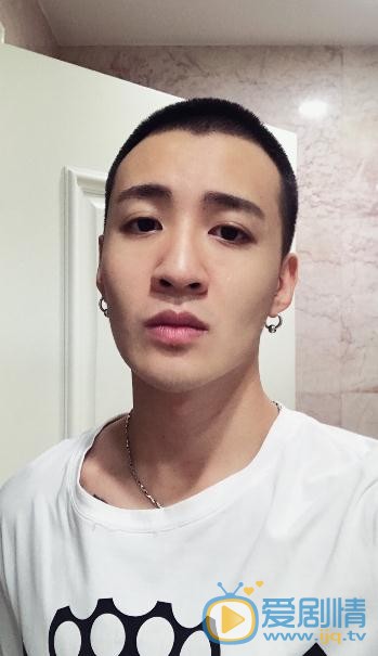 盛冠森生活照 盛冠森高清写真_盛冠森高清剧照