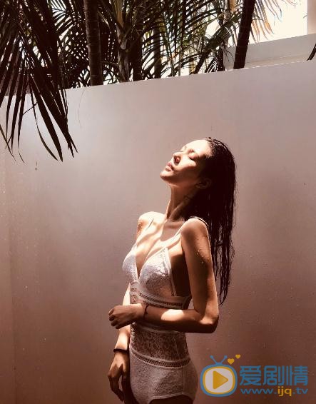 商侃性感写真 商侃高清写真_商侃高清剧照