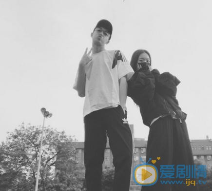 陈博豪与人合照 陈博豪高清写真_陈博豪高清剧照
