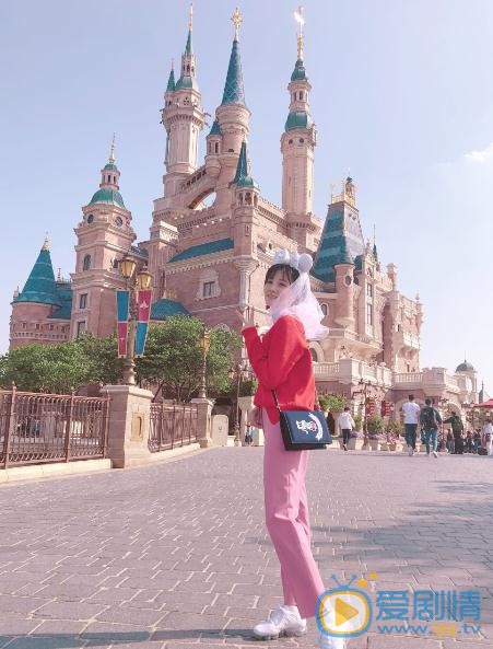 陈小纭旅游照 陈小纭高清写真_陈小纭高清剧照