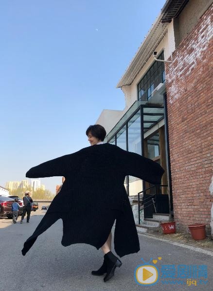 陈小纭街拍写真 陈小纭高清写真_陈小纭高清剧照