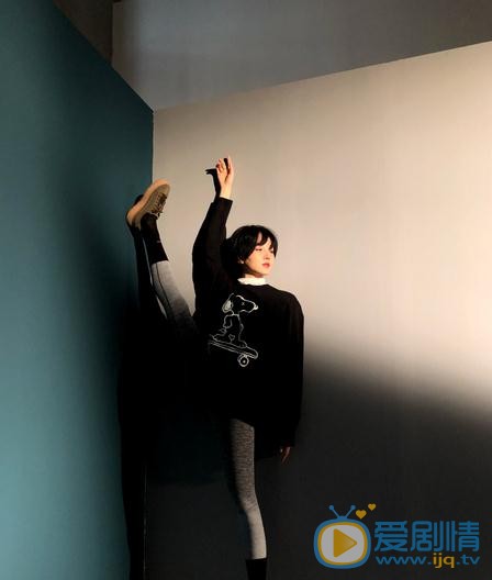 陈小纭街拍写真 陈小纭高清写真_陈小纭高清剧照