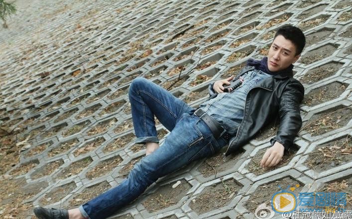 杜冠儒时尚街拍 杜冠儒高清写真_杜冠儒高清剧照