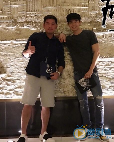 辰亦儒与人合照 辰亦儒高清写真_辰亦儒高清剧照