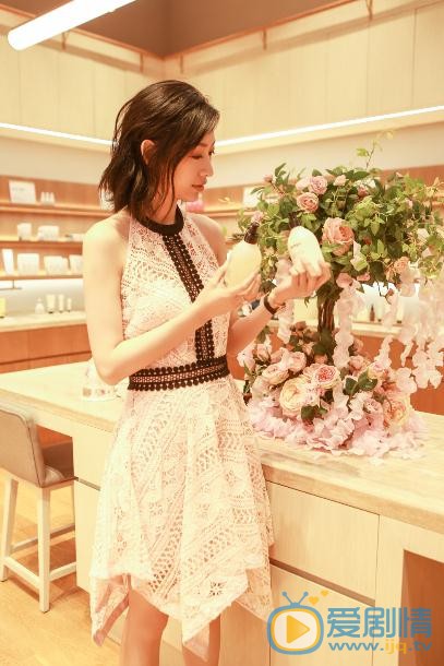 温雅休闲写真 温雅高清写真_温雅高清剧照