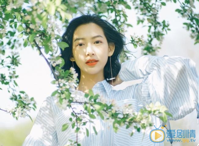 温雅绿色写真 温雅高清写真_温雅高清剧照