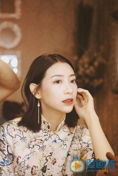温雅复古写真 温雅高清写真_温雅高清剧照