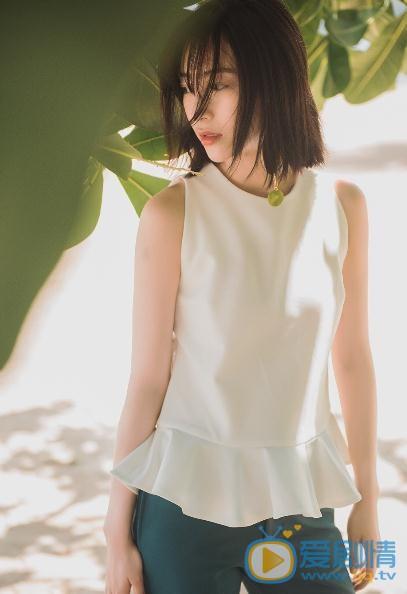 温雅绿色写真 温雅高清写真_温雅高清剧照