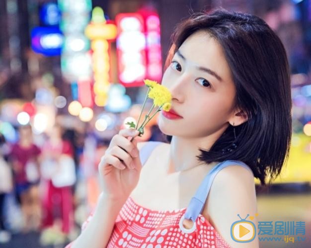 温雅街拍写真 温雅高清写真_温雅高清剧照