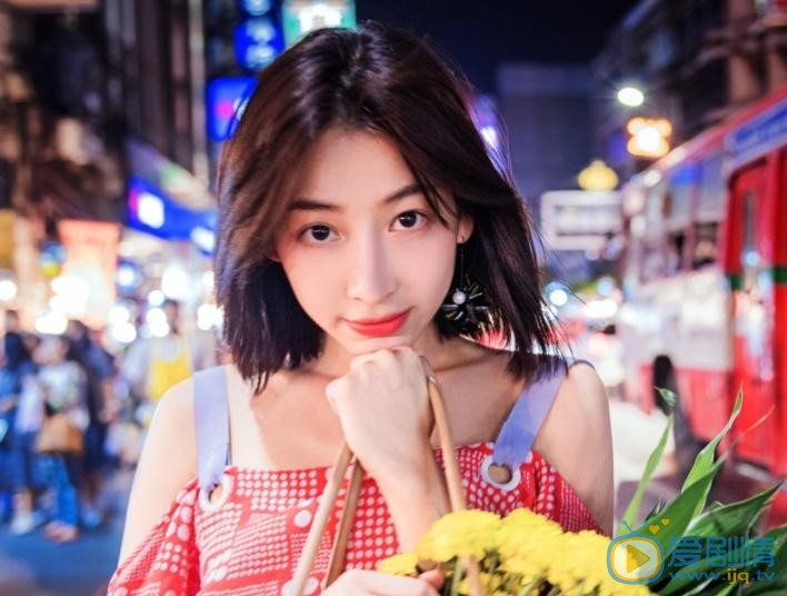 温雅街拍写真 温雅高清写真_温雅高清剧照