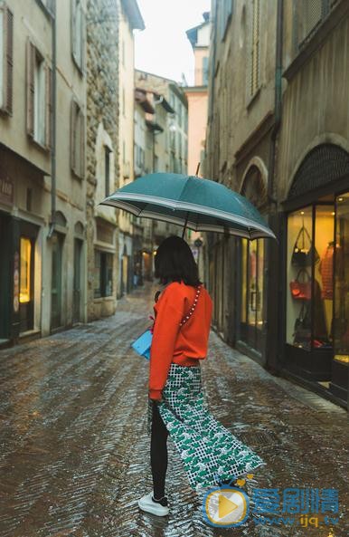 温雅雨中写真 温雅高清写真_温雅高清剧照
