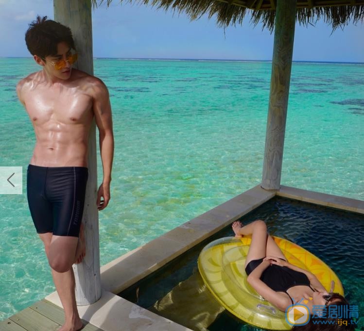 李海娜和Mike合照 李海娜高清写真_李海娜高清剧照