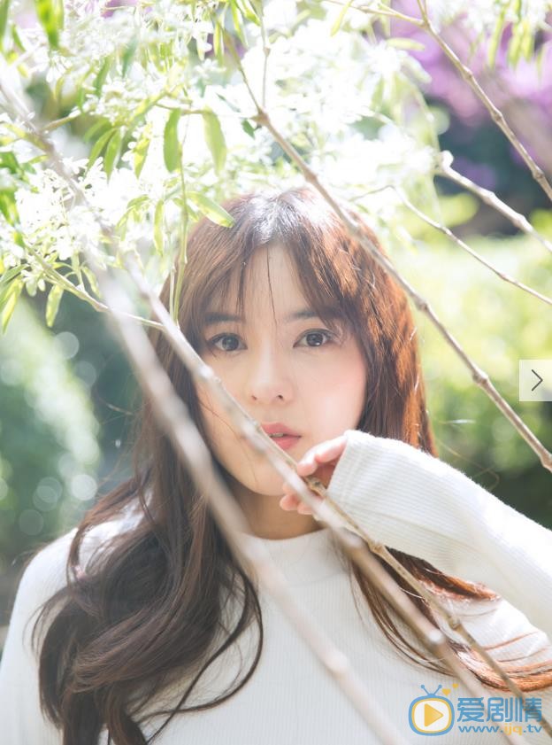 李海娜清纯街拍 李海娜高清写真_李海娜高清剧照