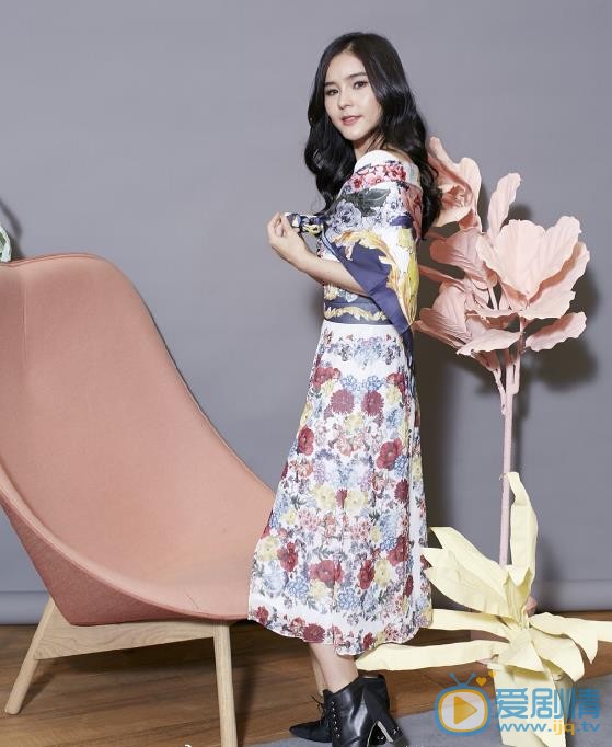 李海娜气质写真 李海娜高清写真_李海娜高清剧照
