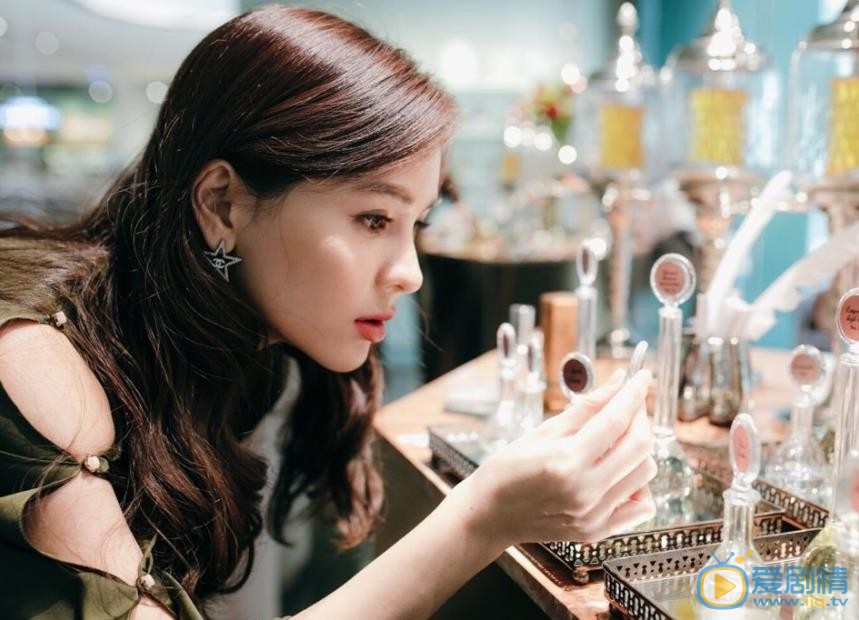 李海娜生活照 李海娜高清写真_李海娜高清剧照