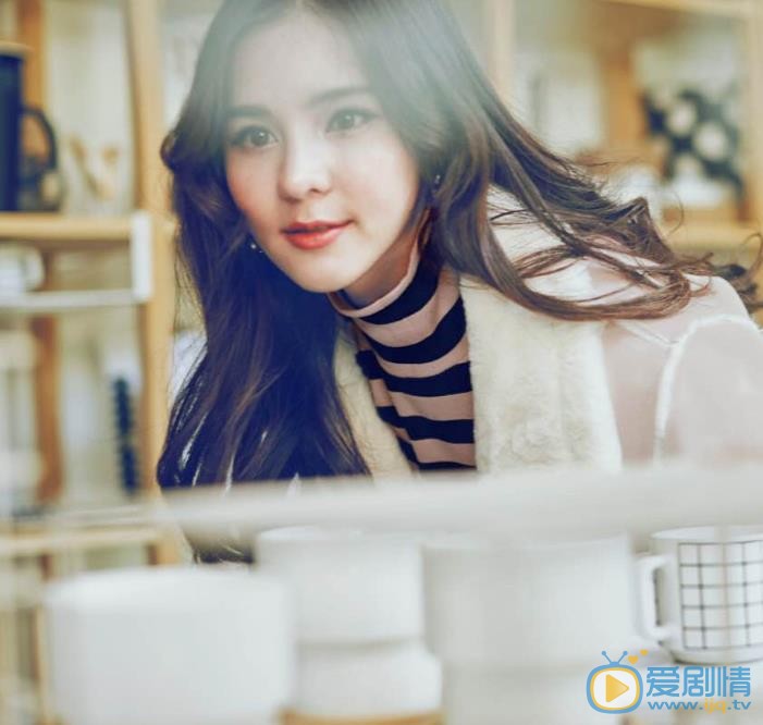 李海娜清纯街拍 李海娜高清写真_李海娜高清剧照