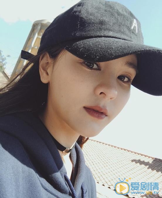 李海娜生活照 李海娜高清写真_李海娜高清剧照