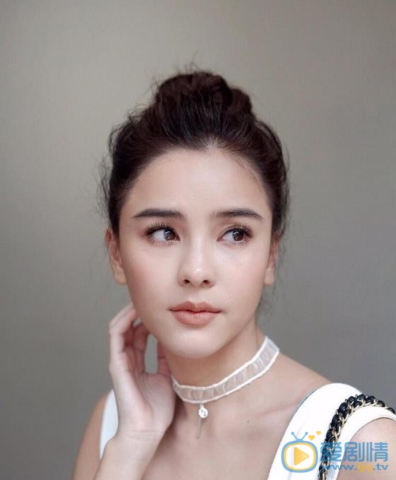 李海娜气质写真 李海娜高清写真_李海娜高清剧照