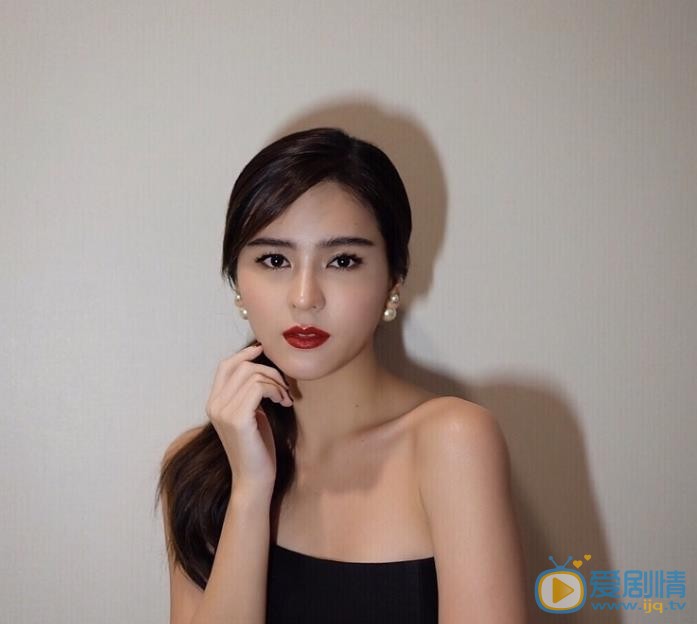 李海娜性感写真 李海娜高清写真_李海娜高清剧照