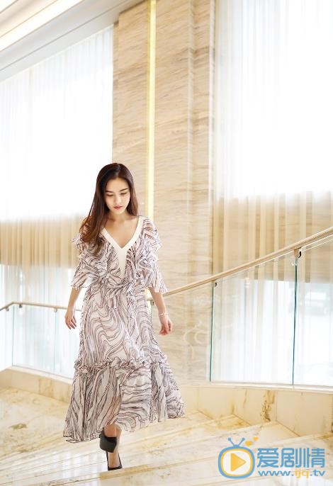 李海娜气质写真 李海娜高清写真_李海娜高清剧照