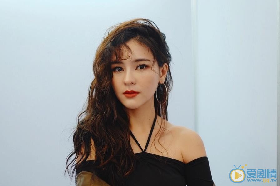 李海娜性感写真 李海娜高清写真_李海娜高清剧照