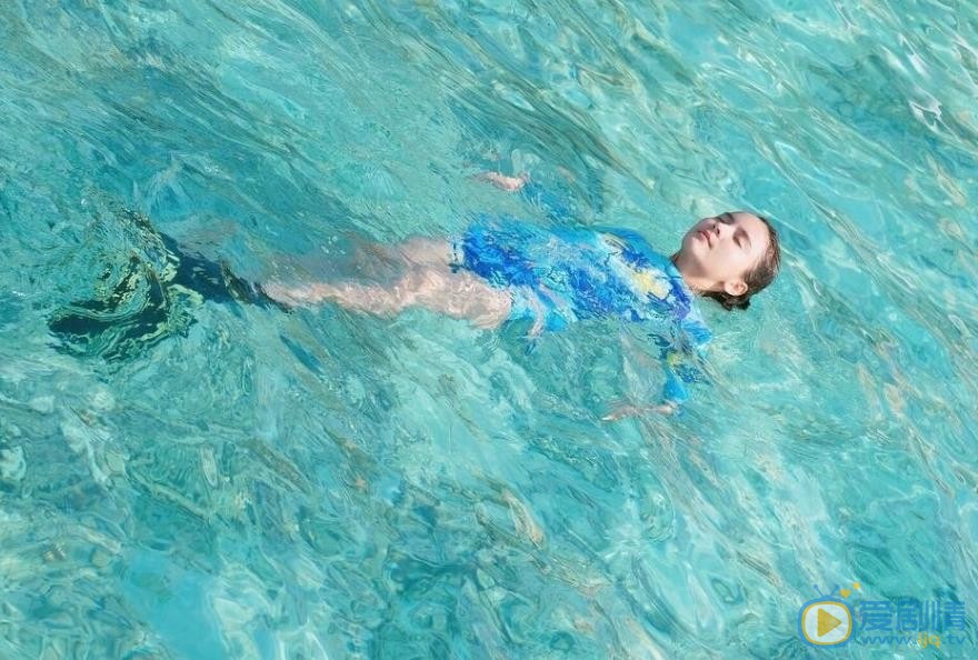 李海娜旅行大片 李海娜高清写真_李海娜高清剧照