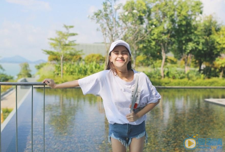 李海娜旅行大片 李海娜高清写真_李海娜高清剧照