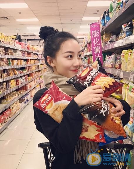 温晴生活照 温晴高清写真_温晴高清剧照