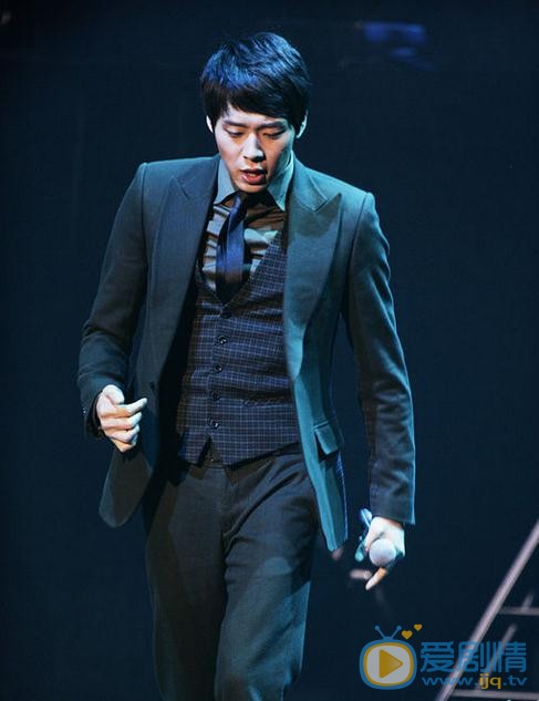 朴有天舞台照 朴有天高清写真_朴有天高清剧照