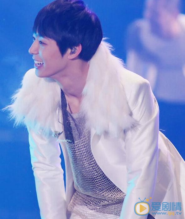 朴有天舞台照 朴有天高清写真_朴有天高清剧照