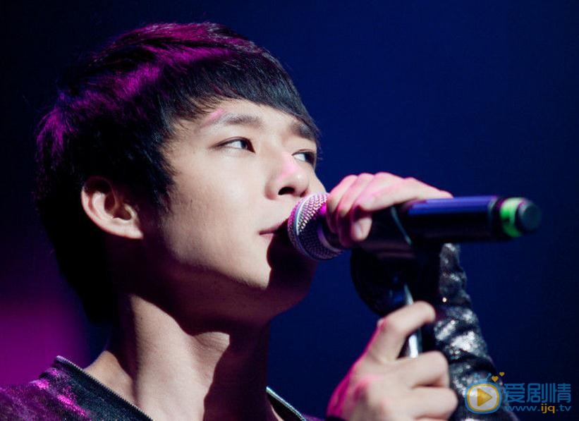 朴有天舞台照 朴有天高清写真_朴有天高清剧照