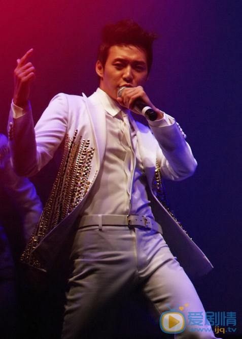 朴有天舞台照 朴有天高清写真_朴有天高清剧照